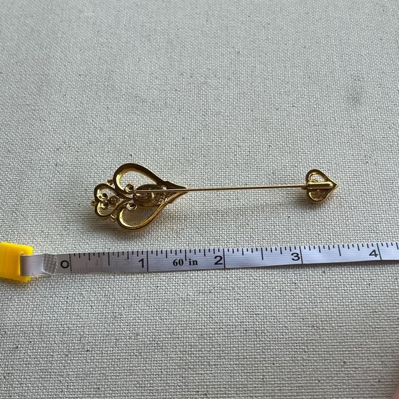✨ Vintage Gold-Tone Heart & Arrow Stick Pin Brooch ✨ - Picture 3 of 3